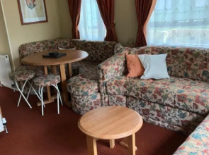 62 Glenfinart Caravan Park