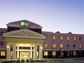 Holiday Inn Express Hotel & Suites Southern Pines by IHG