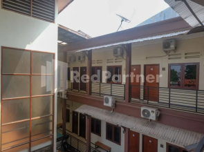 Mutiara Residence Near Simpang Lima Mitra RedDoorz