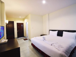 Paripas Express Hotel Patong