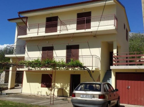 Apartment Sunny  - sea side terrace & parking: A2 Starigrad-Paklenica, Zadar riviera