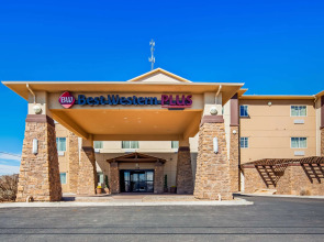 Best Western Plus Seminole Hotel & Suites