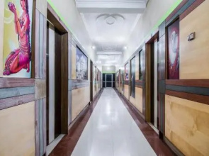 OYO 27688 Hotel Chandralok Continental