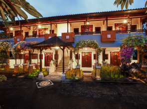 Bali Taman Beach Resort & Spa - Lovina