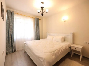 Lux Suites Sandalwood  Apartments