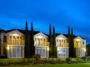Best Western Colonial Village Motel
