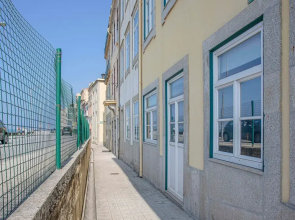 Liiiving in Porto - Modern Coastline Apartment