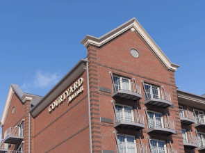 Courtyard by Marriott Holland Downtown
