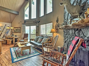 Family Cabin w/ Game Room Near Hiking + Skiing!