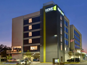 Home2 Suites by Hilton Savannah Midtown, GA