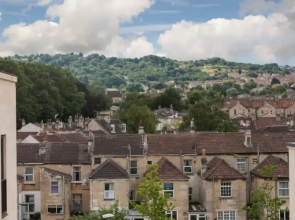 Modern 2 Bedroom Flat with 2 Bathrooms