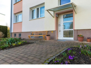 Gepflegte und moderne Ferienwohnung in der Neuseenlandschaft