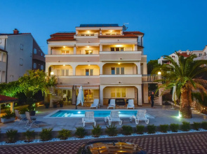 Pool Apartments Tolo
