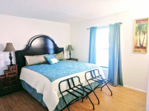 Tropical Dreams - Sarasota Condos Near Siesta Key