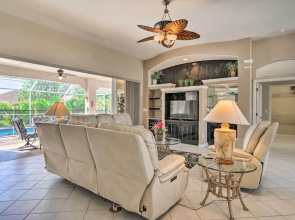 'villa Coral Mermaid' Getaway w/ Pool!