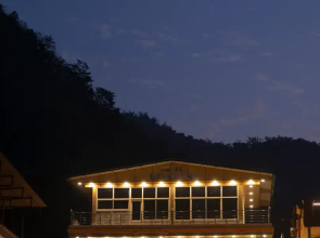 Hotel Gangotri Plaza