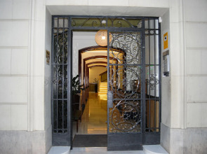 Mercedes Heritage Barcelona Apartments