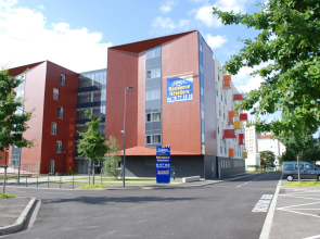 Appart'hôtel Odalys City - Bioparc Lyon Est