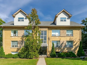 Private 2bdrm Newly Renovated - Furnished apt - U3