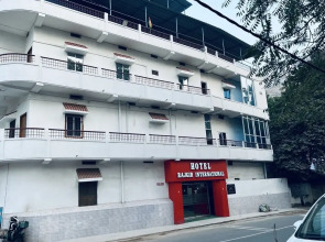 hotel rajgir international