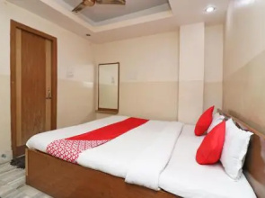 Oyo 28732 Hotel Classic