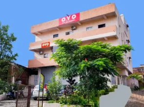 Oyo Flagship 93416 The Hotel Maa Residency