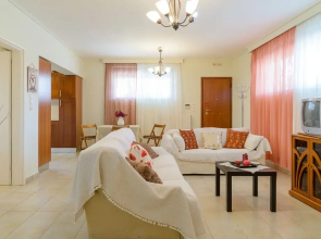 Comfy Vacation flat, 300 meters from beach