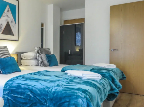 Tudors eSuites Birmingham Canalside Apartments
