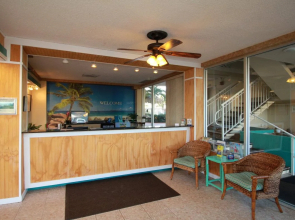 Seaside Inn & Suites