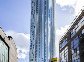 Отель Novotel London Canary Wharf 