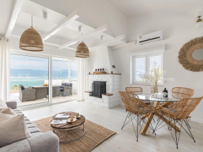 Top Floor Apartment with a Sea View Terrace, Minutes Away From the Sea