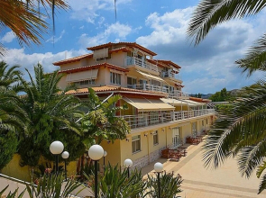 Nicolas Megavilla is for Family Vacations! Family Groups From 20 to 70 Guests