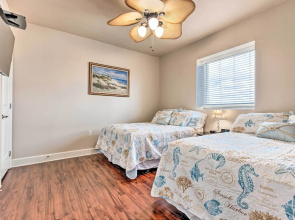 Spacious Biloxi Getaway w/ Pools & Beach Access!