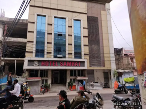 Hotel Samrat