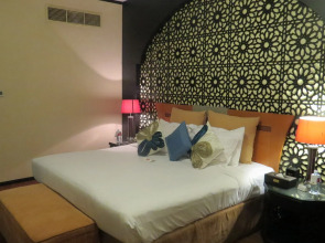 Отель The Park Hotel Formerly Al Jawhara Gardens