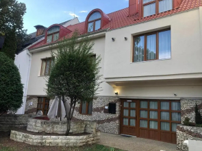 Trojka Hotel És Panzió