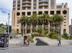 Elegant Apartment With City View