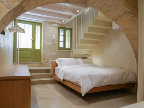 Mystiko with Hot Tub - Chania Old Town