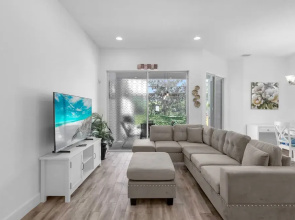 Upstay: Family-friendly 5BR Home Near Disney