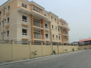 Cadogan Place Estate Apartment