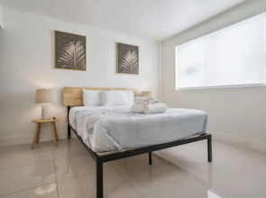 Miami Suite 203