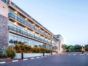 Aquaduct Hotel