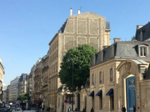 Cirque Deluxe Studio Apartment