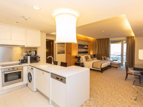 Westminster Dubai Mall