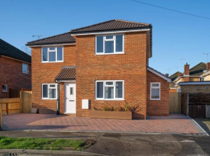 Mill Road Apartment First Floor