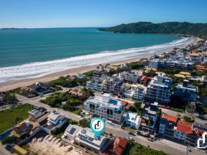Apartamento Térreo Com 02 Dormitórios