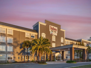 HOM Hotel Gainesville, SureStay Collection by Best Western