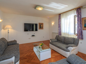 Holiday house Ante - 6m from the sea Seget Vranjica, Riviera Trogir
