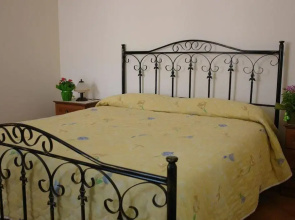 La Grevillea