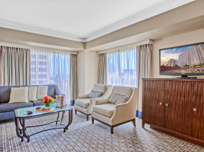 Omni Los Angeles Hotel at California Plaza